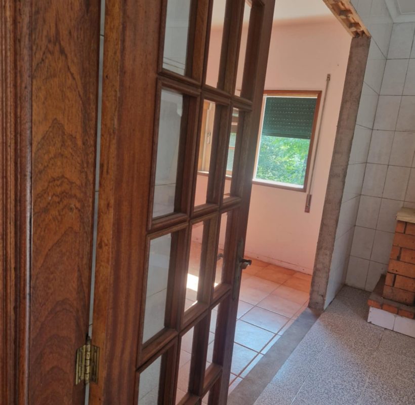 36e63c79-fc2b-4e2a-b5d7-3b0294e17079