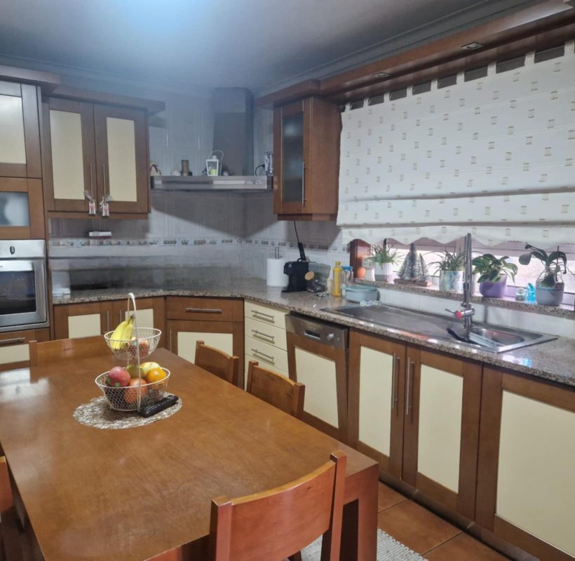 b311ebfc-9a40-451c-ae74-d23a11a38682