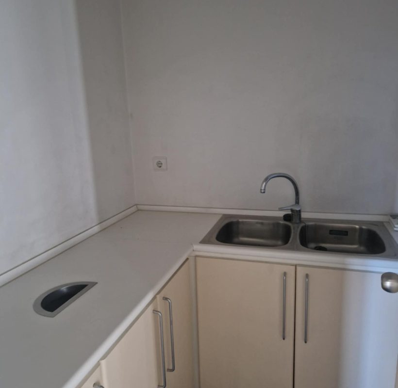 ccbb062d-8e99-49fa-b0e1-bb507a74e08a