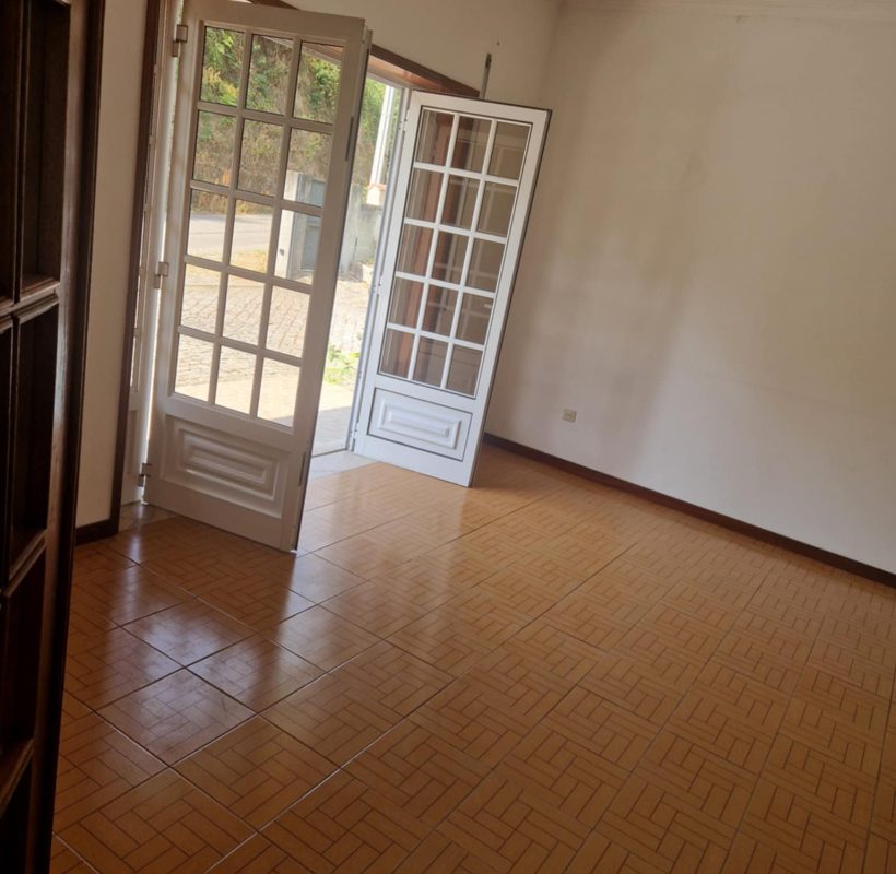 d2953b86-3014-45b3-8004-fd21aefb1eee