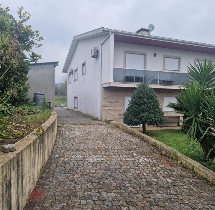 e533c05f-0775-41f5-b2c3-da0012df3cba